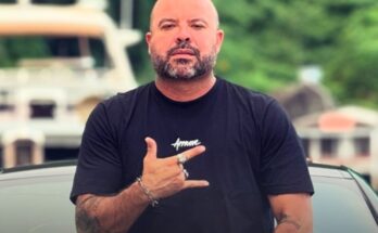 Influencer dies suddenly aged 45 while undergoing back tattoo