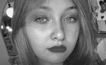 Teen dies after dropping her phone in bathtub while on a call with a friend