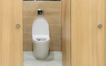 Former Apple employee reveals how to access hidden bathrooms in Apple Stores